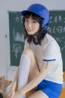 侯龙涛施雅